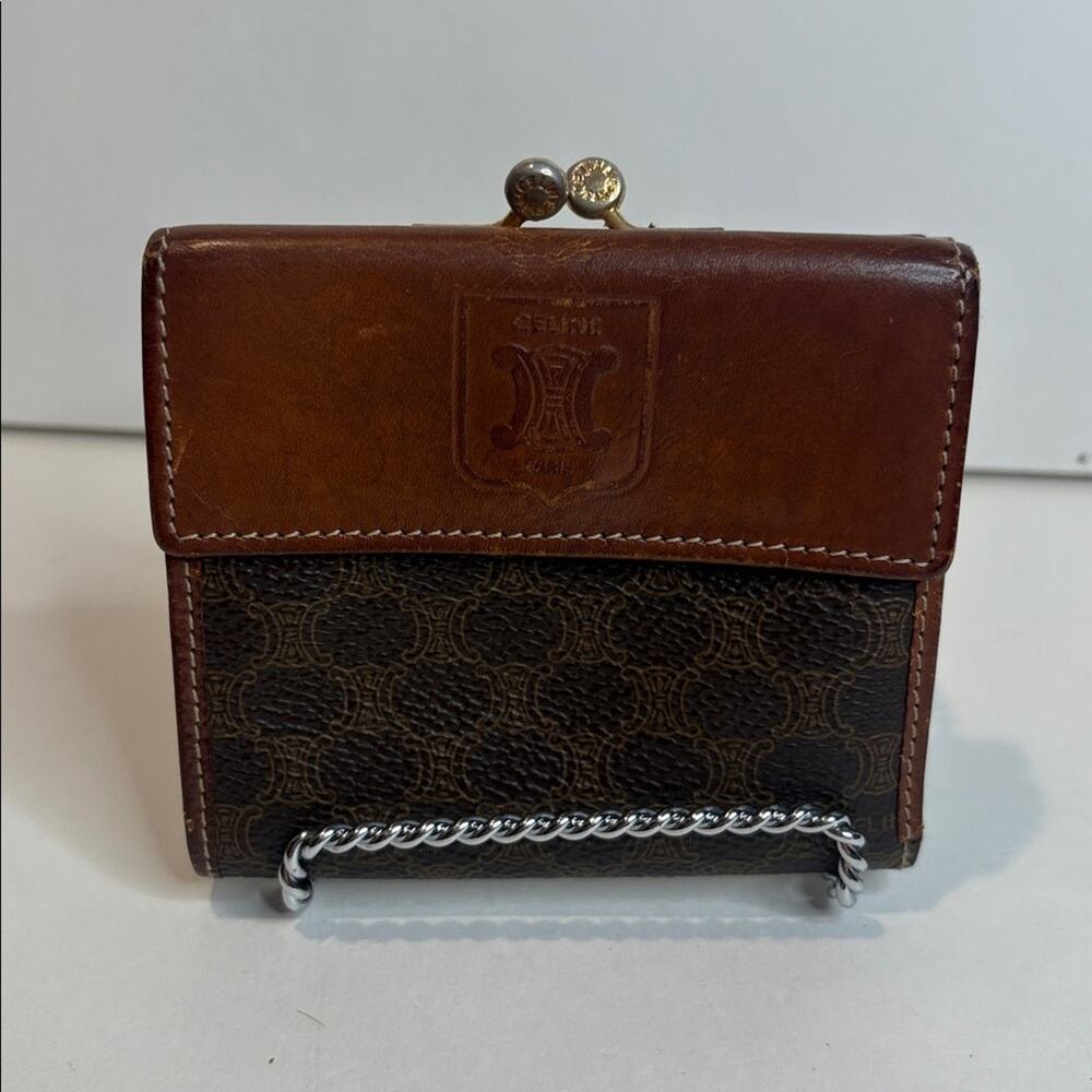 Celine brown printed kiss lock bifold  wallet - Picture 2 of 9